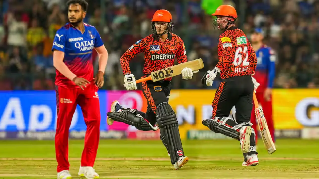 SRH vs RCB Pitch Report in Hindi, Head to Head Records