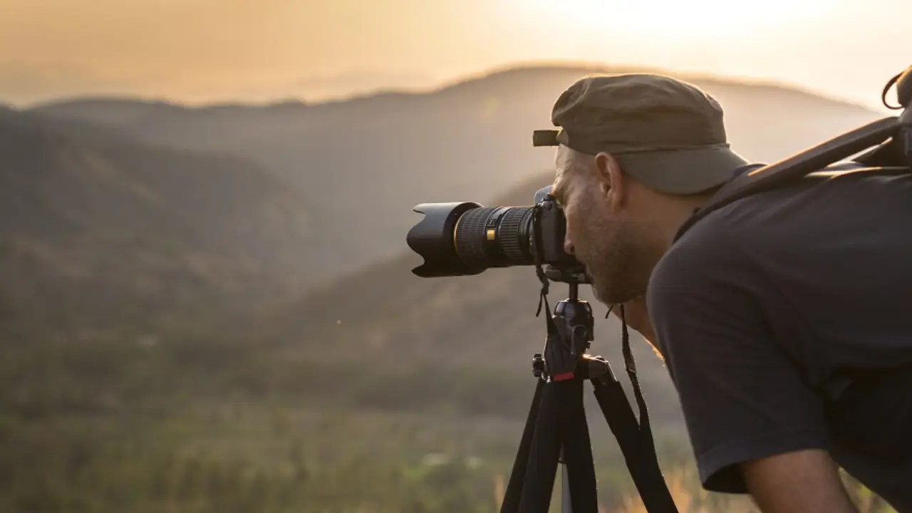 World Photography Day 2024 Theme: क्यों और कब मनाया जाता है वर्ल्ड फोटोग्राफी डे, मजेदार तथ्य